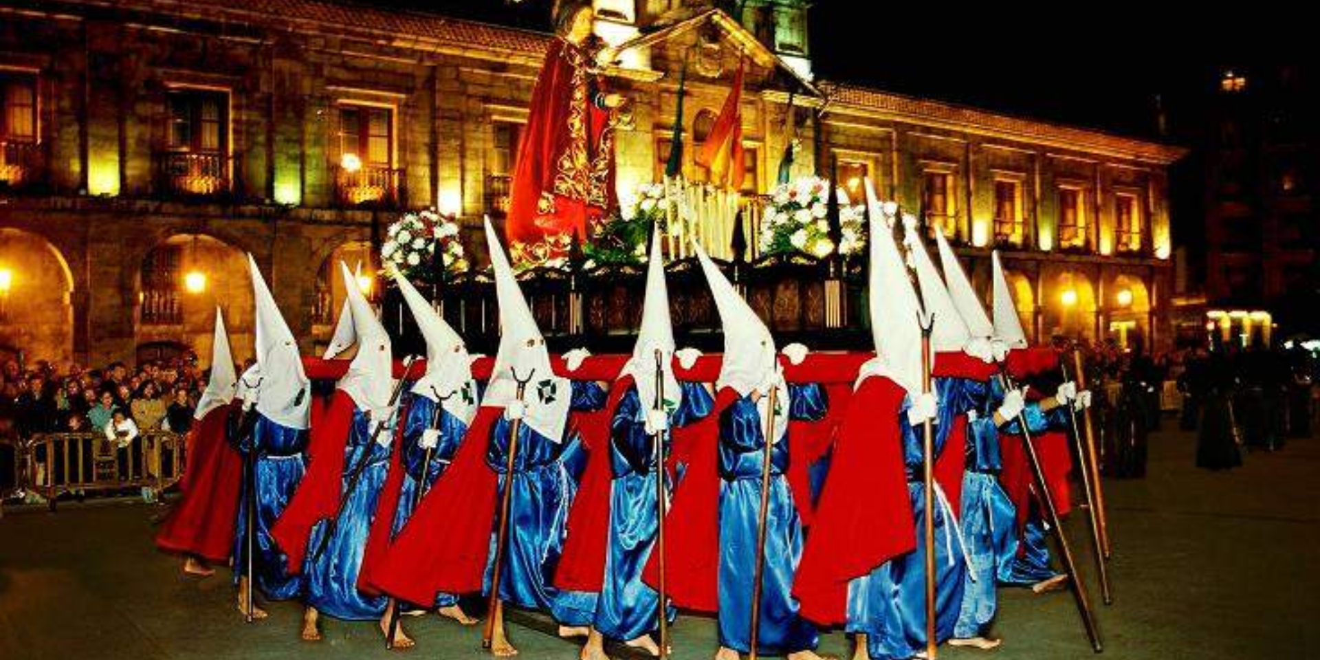 Exposición fotográfica Semana Santa Avilés 2025