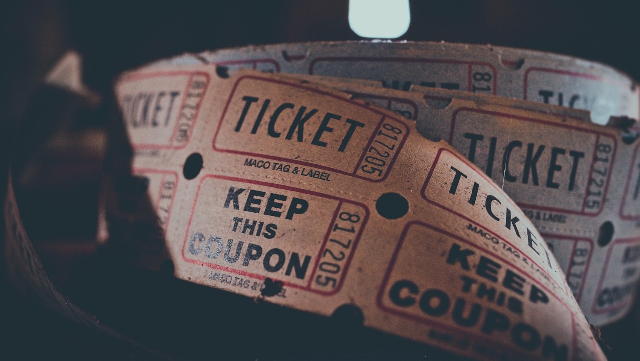 CONFERENCIA “RETRATOS DE MADUREZ: LA VEJEZ EN LA GRAN PANTALLA”