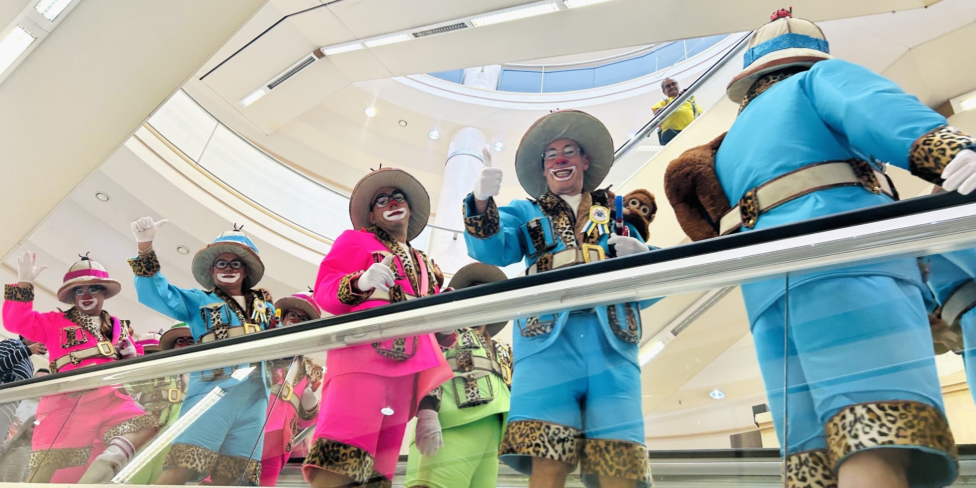 Pasacalle con la Afilarmónica Los Nietos de Kika y Los Nietitos de Kika