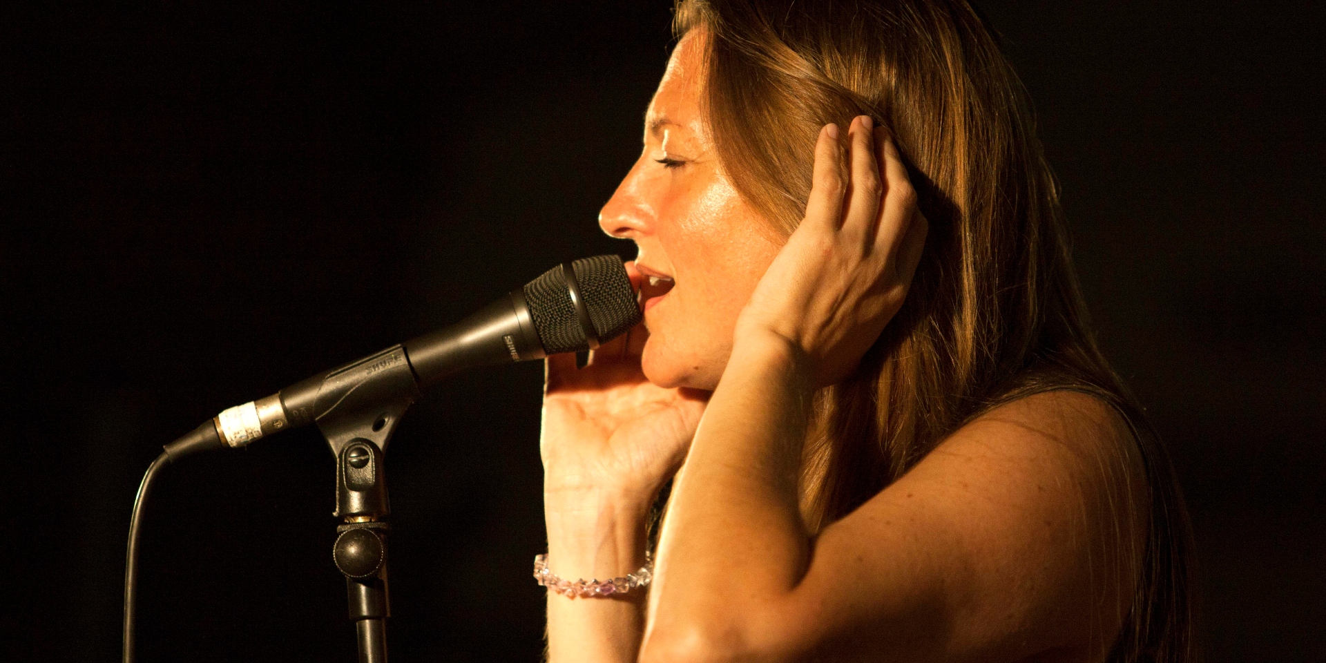 Actuación musical de JAZZTWOMAN con Ruth Gómez Sierra