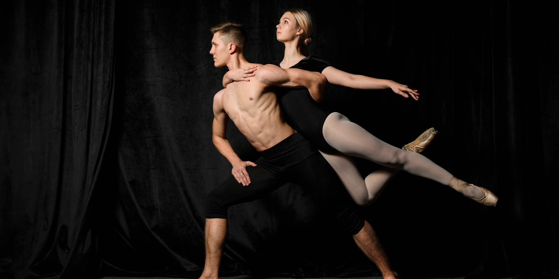 DIA MUNDIAL DA DANZA: EXHIBICIÓN