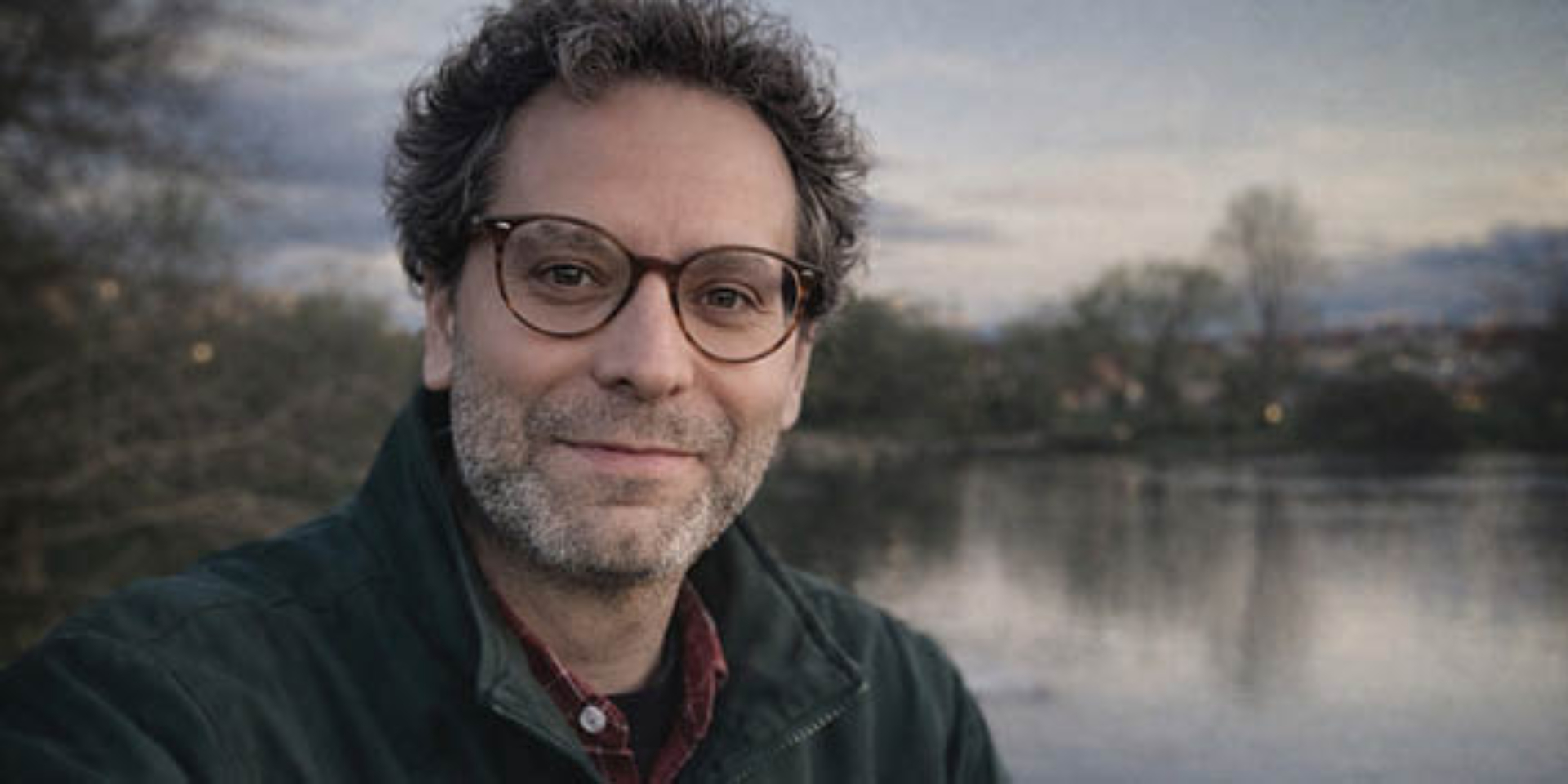 MIGUEL ÁNGEL GONZÁLEZ PRESENTA "LAS TRES FAMILIAS"