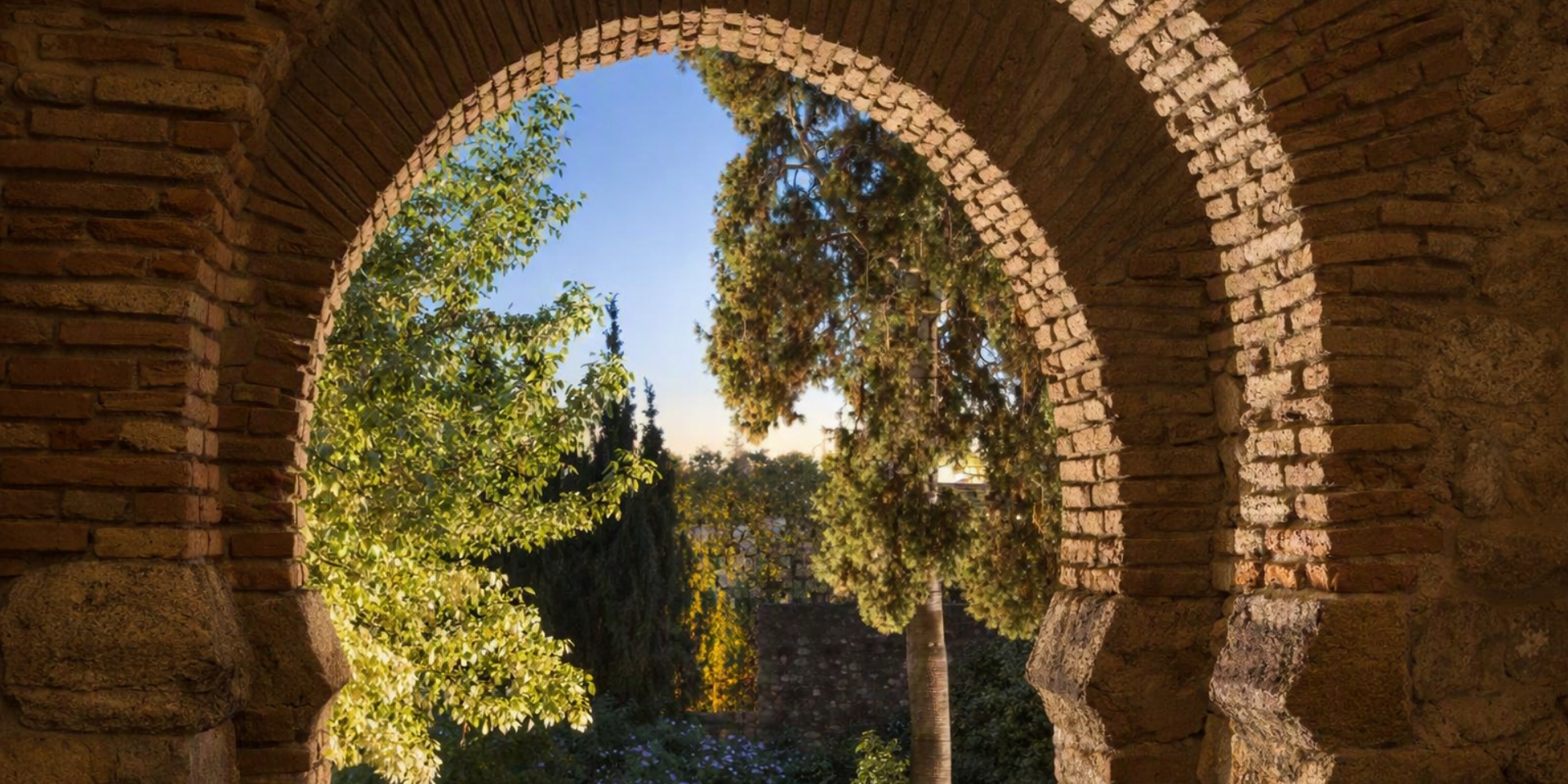 Conferencia “La Alcazaba y la Mezquita Aljama. La configuración de Málaga como capital del Califato Hammudí”