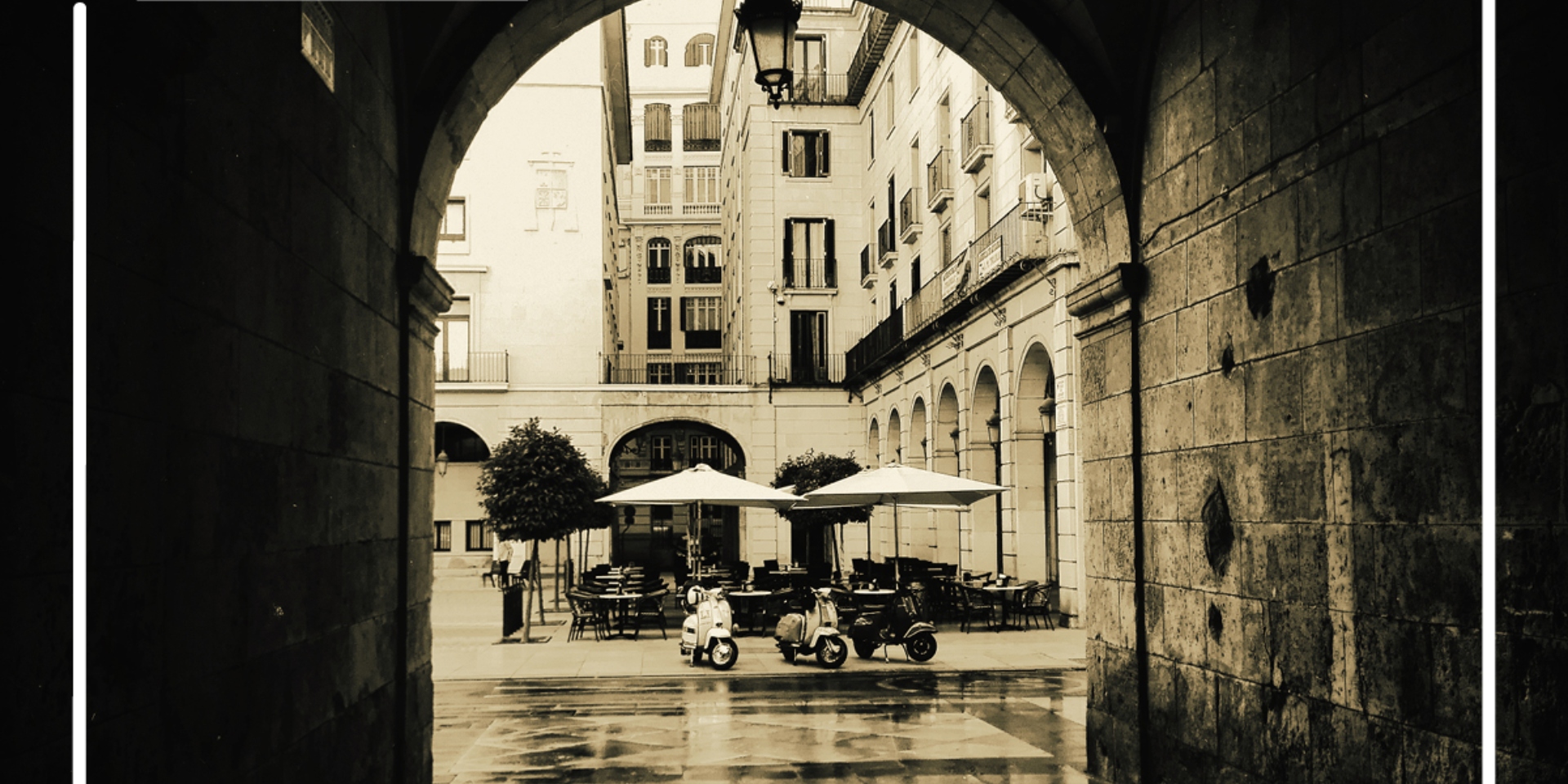 XXII PHOTOMED Photography Exhibition with “Calles con encanto”